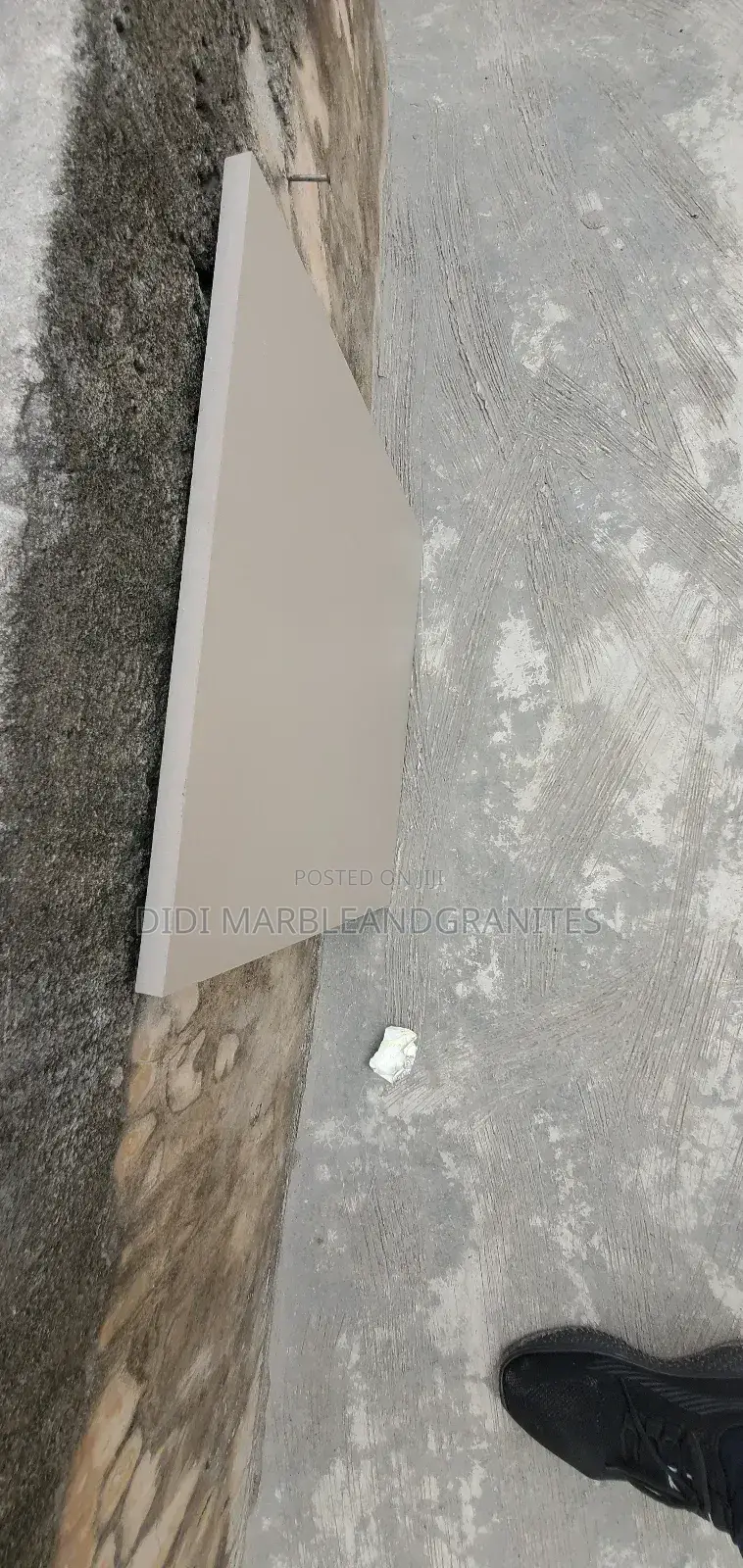 Berge Floor Tiles 40x40x12mm Thickness