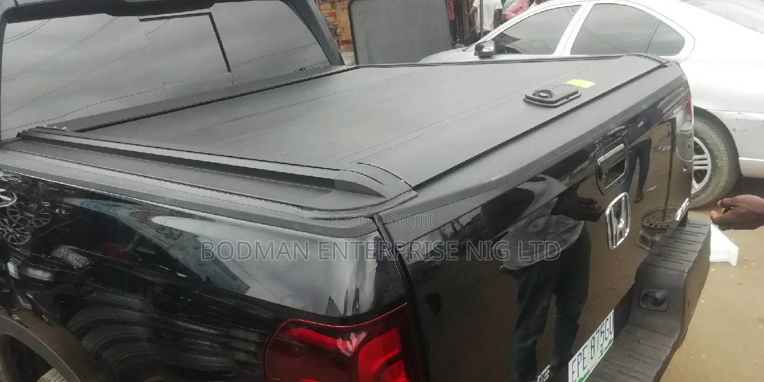 Rolling Boot Cover With Complete TRD Spoiler for Ridgeline+.