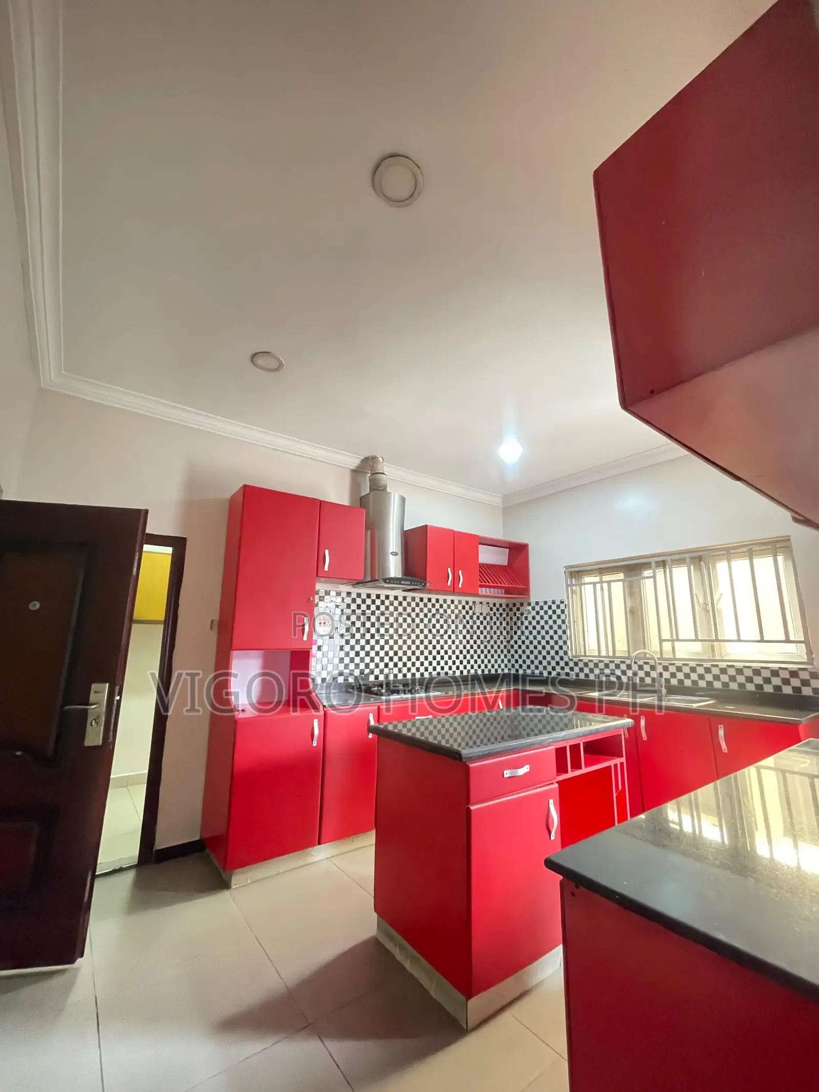 4bdrm Bungalow in Akwaka, Port-Harcourt for sale
