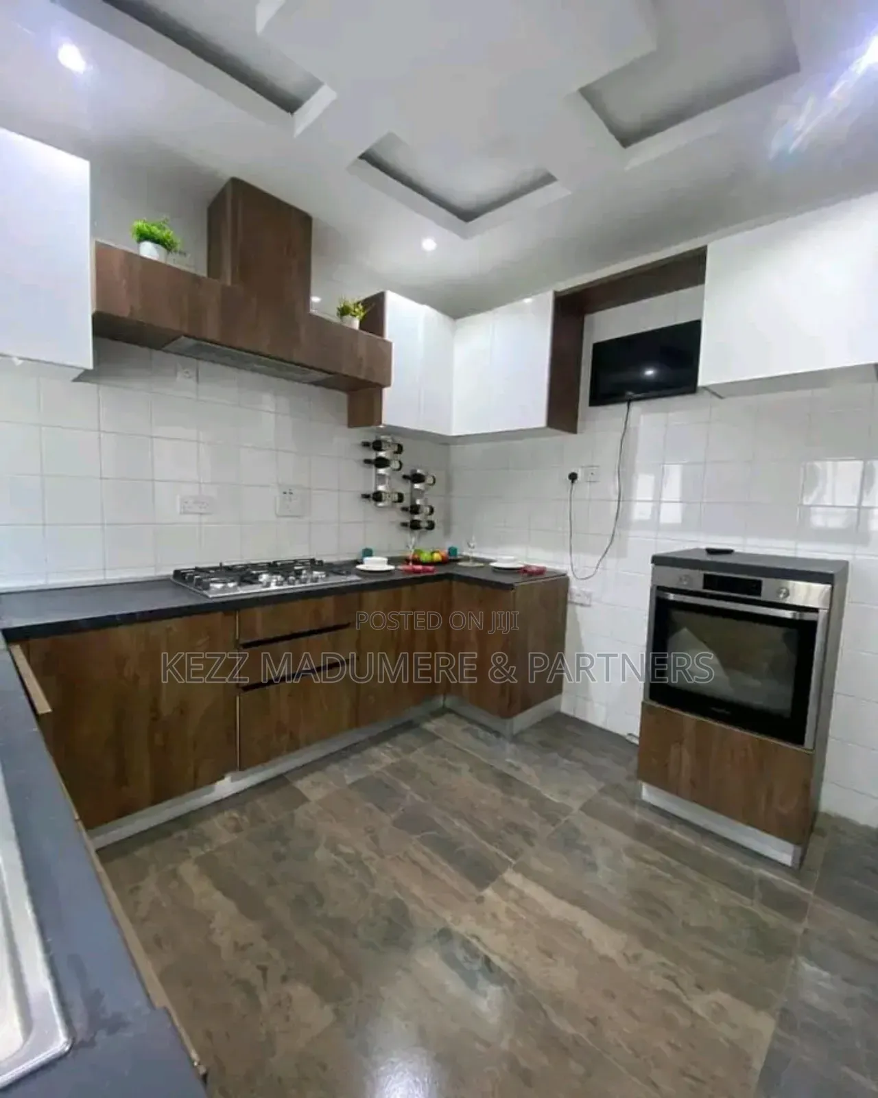 4bdrm Duplex in New Gra , Port for sale
