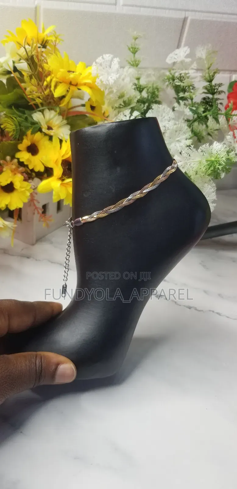 Three Tone Leg Chain