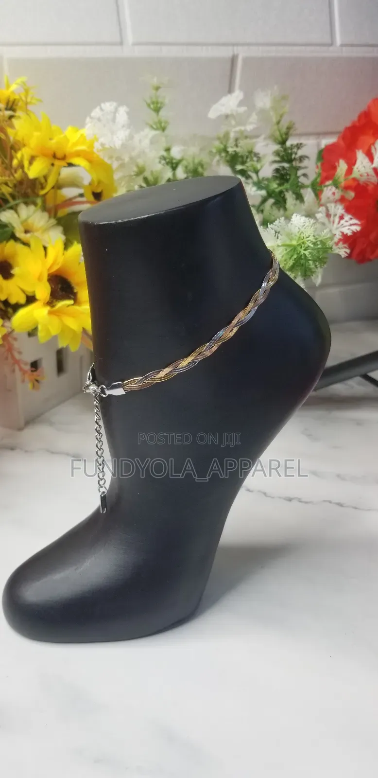 Three Tone Leg Chain