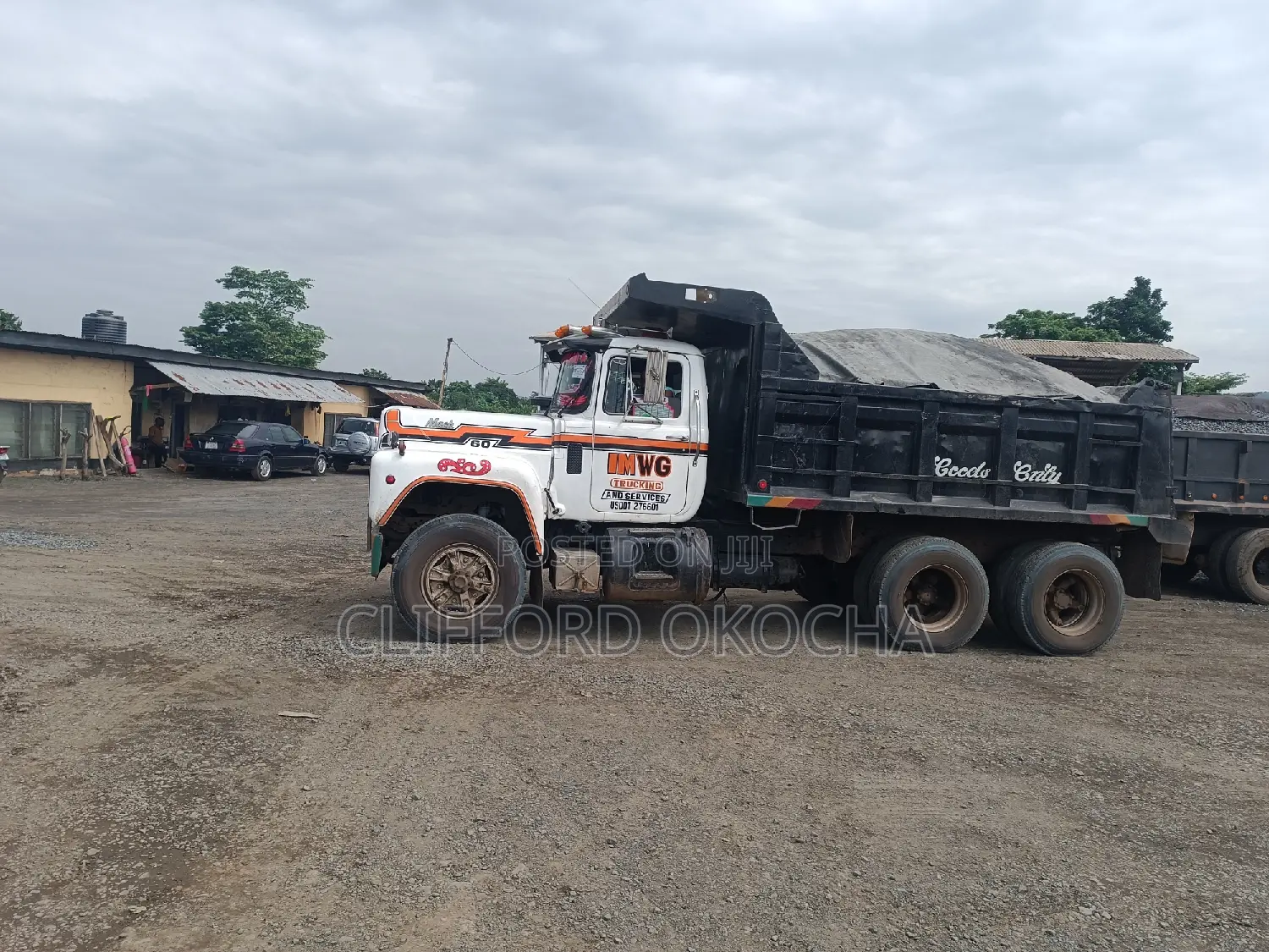 Black Iron Chippings Granite