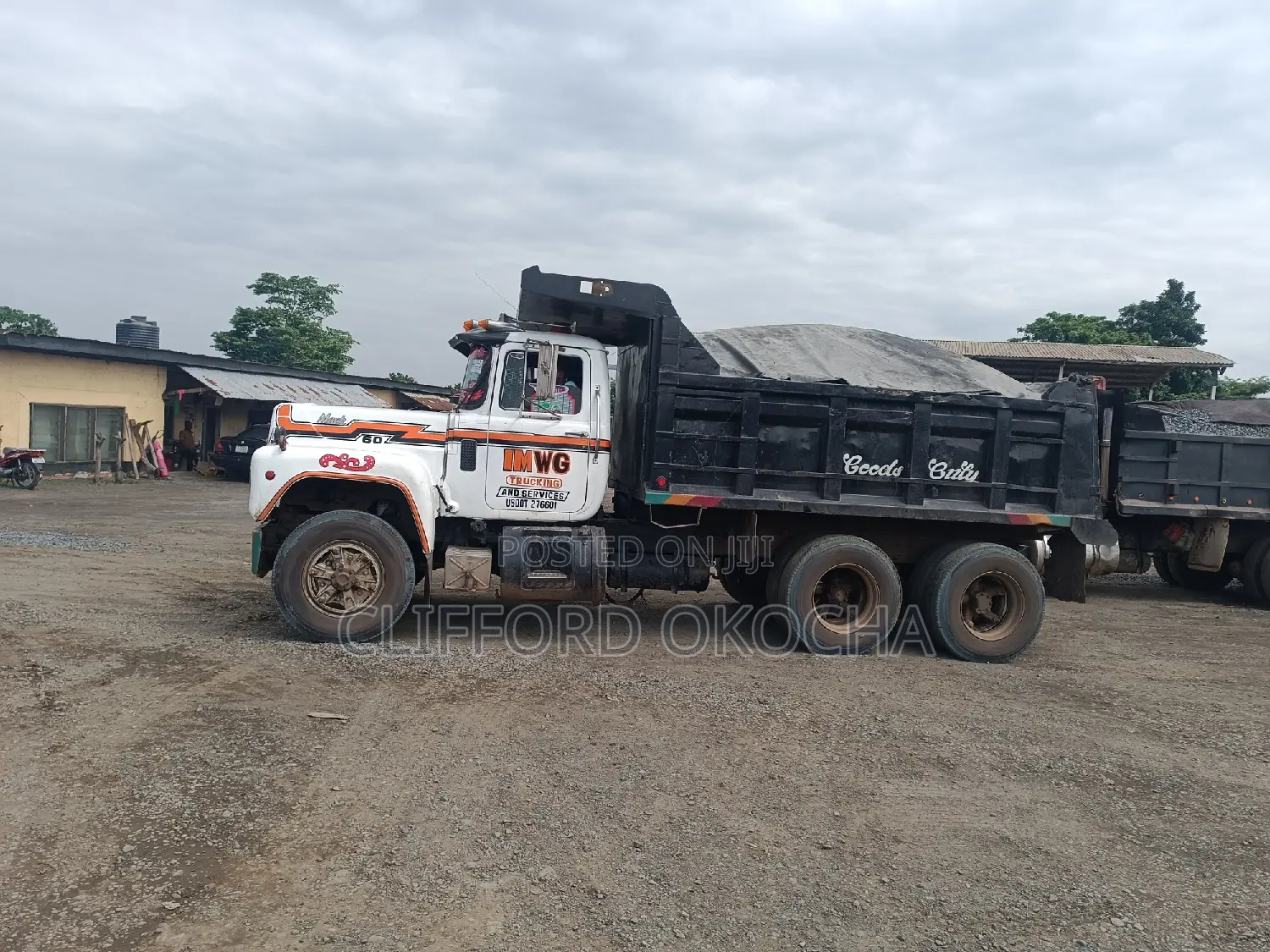 Black Iron Chippings Granite