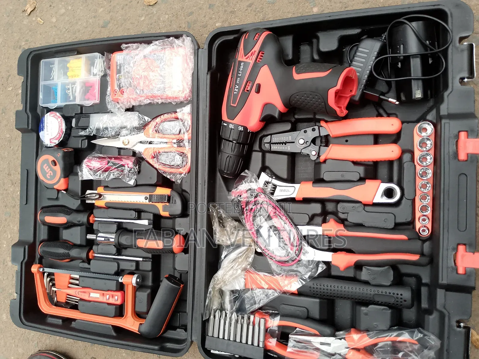 Battery Drilling Machine With Set of Tools Box