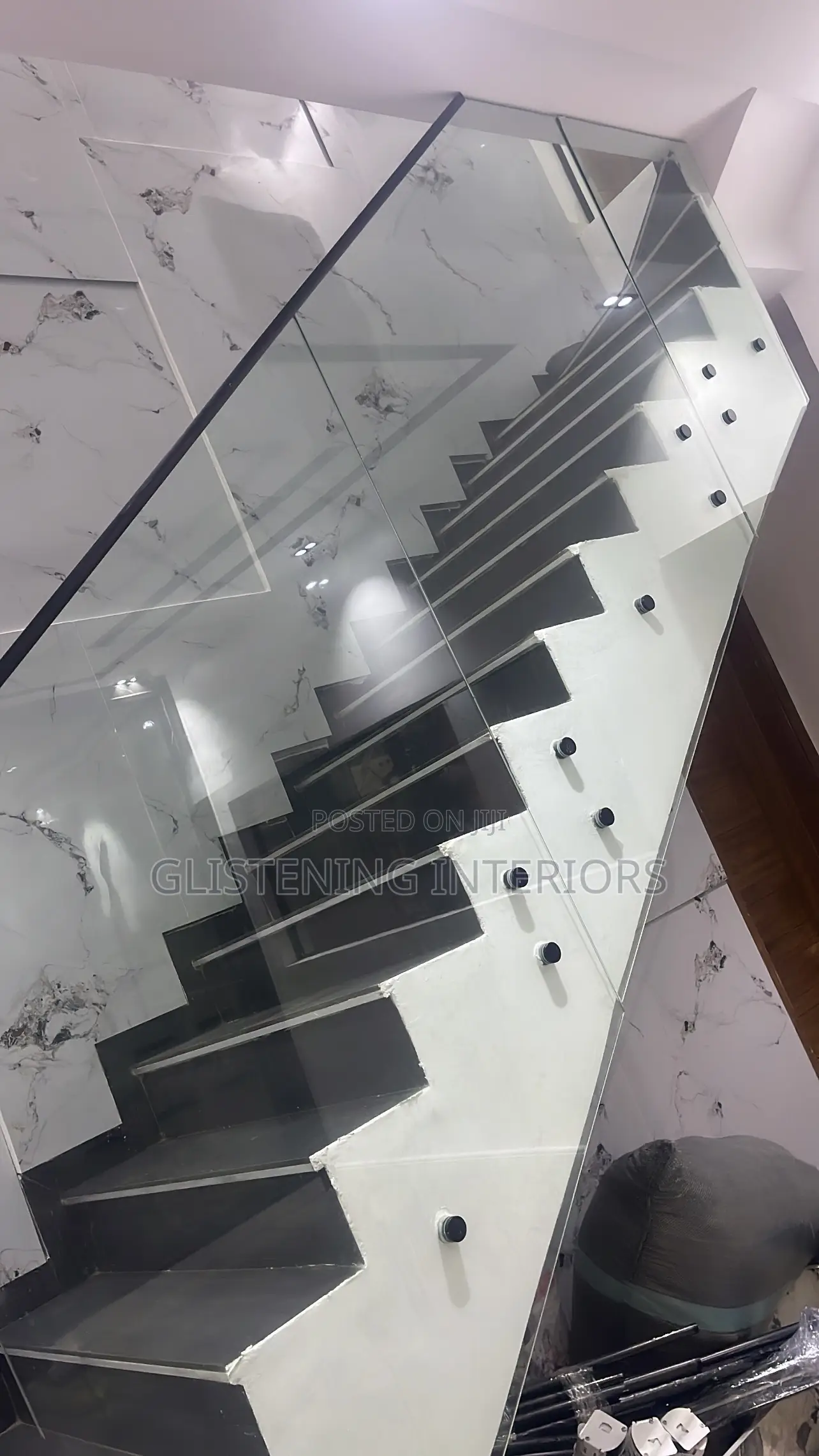 10mm Tempered Plain Glass Staircase