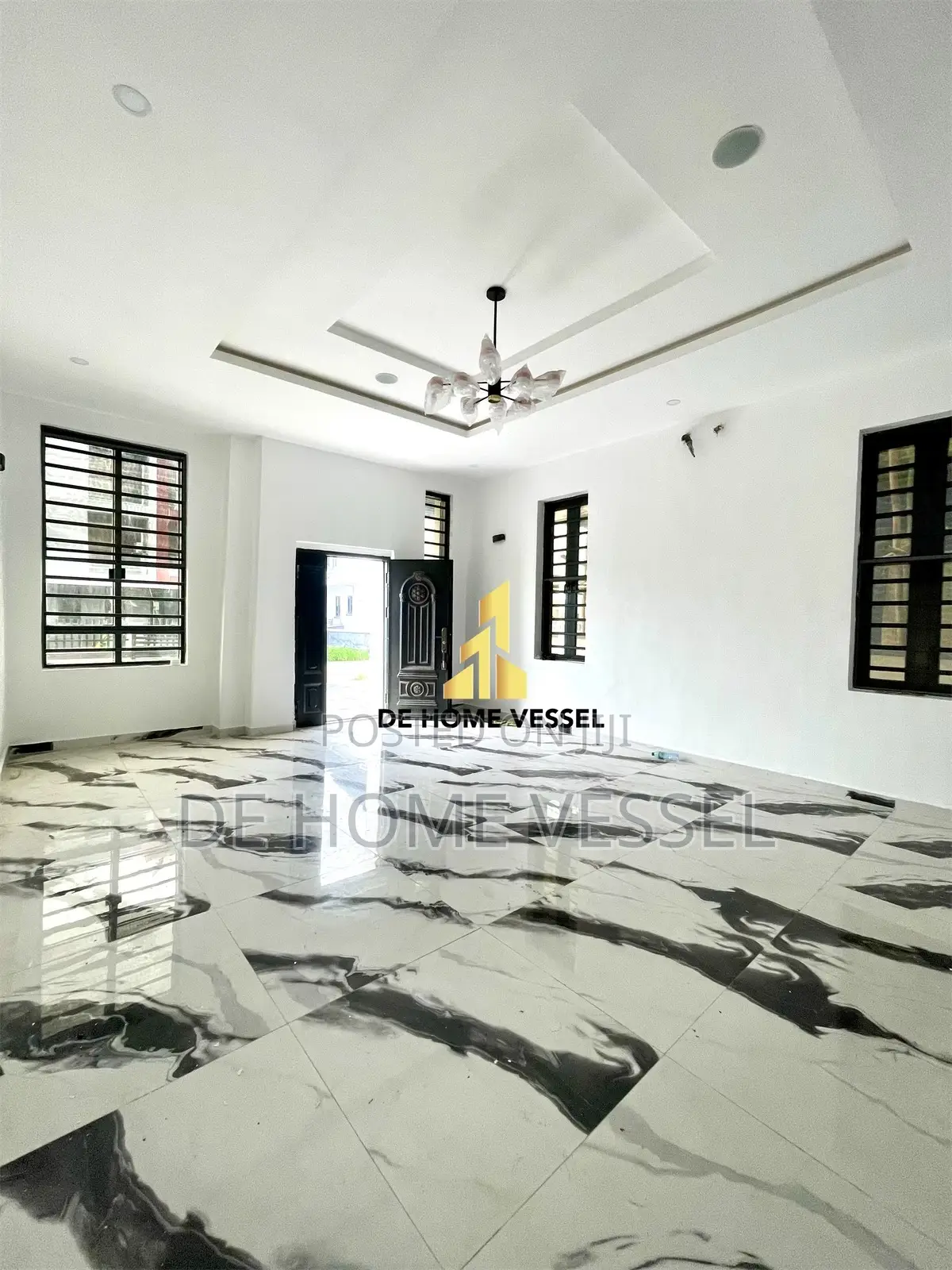 4bdrm Duplex in Lekki for sale