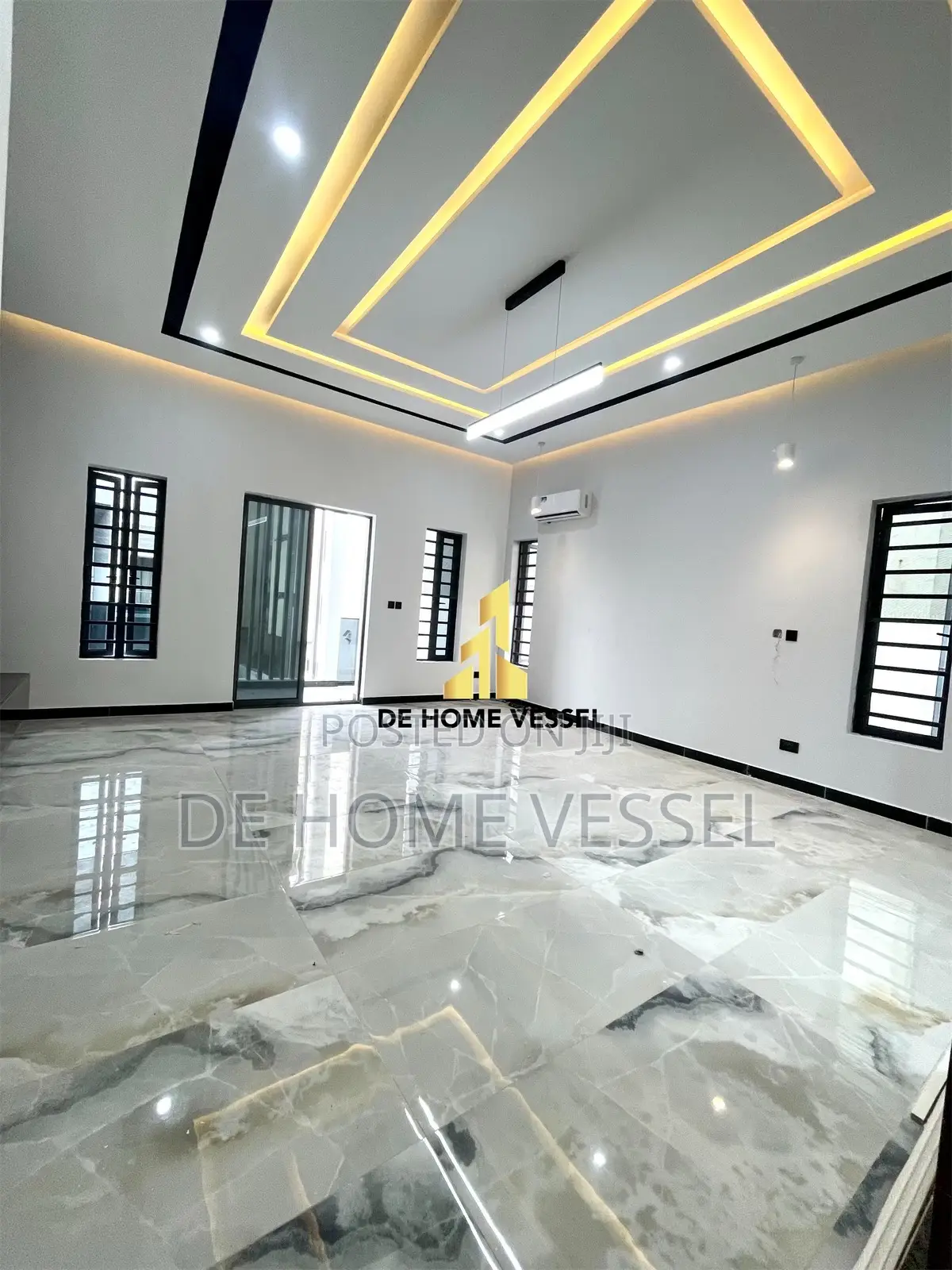 5bdrm Duplex in Lekki for sale