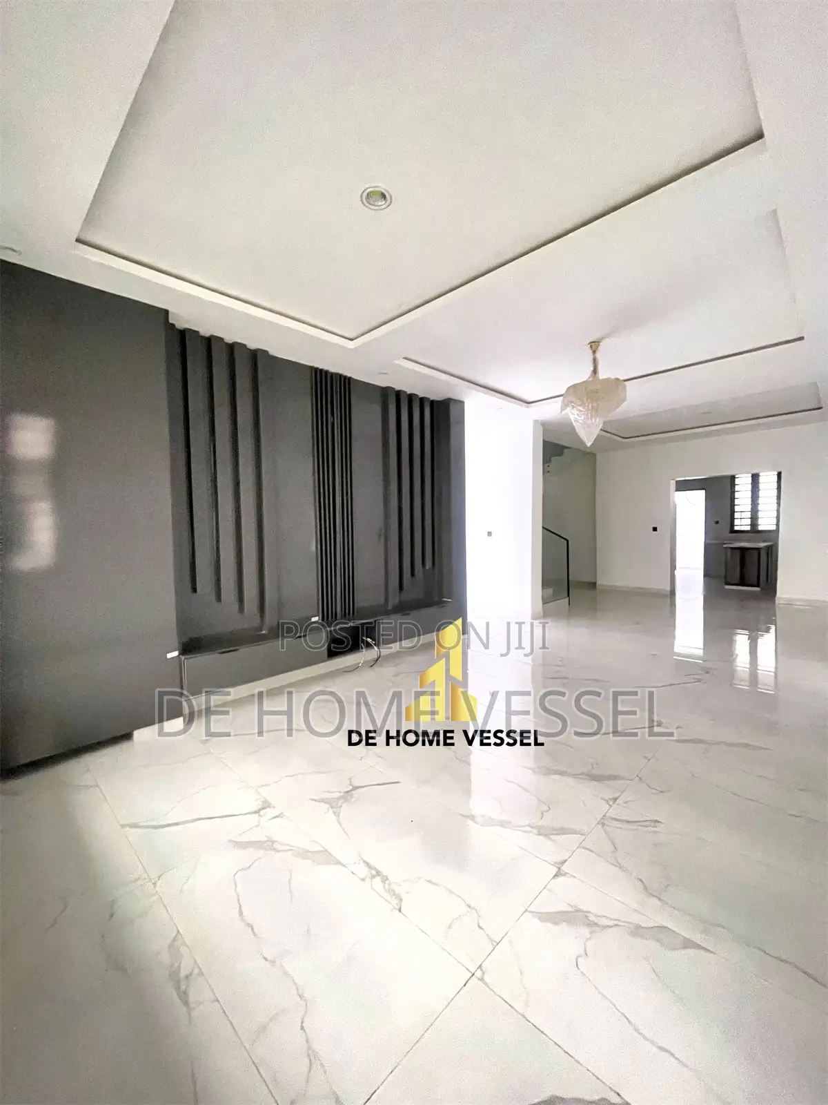 5bdrm Townhouse/Terrace in Lekki for sale