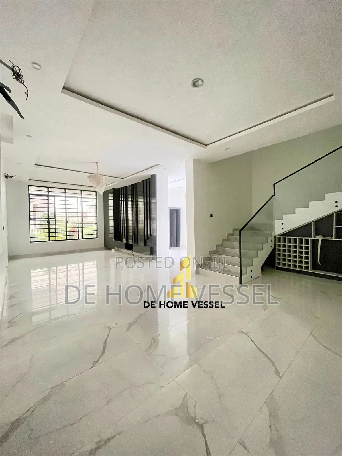 5bdrm Townhouse/Terrace in Lekki for sale