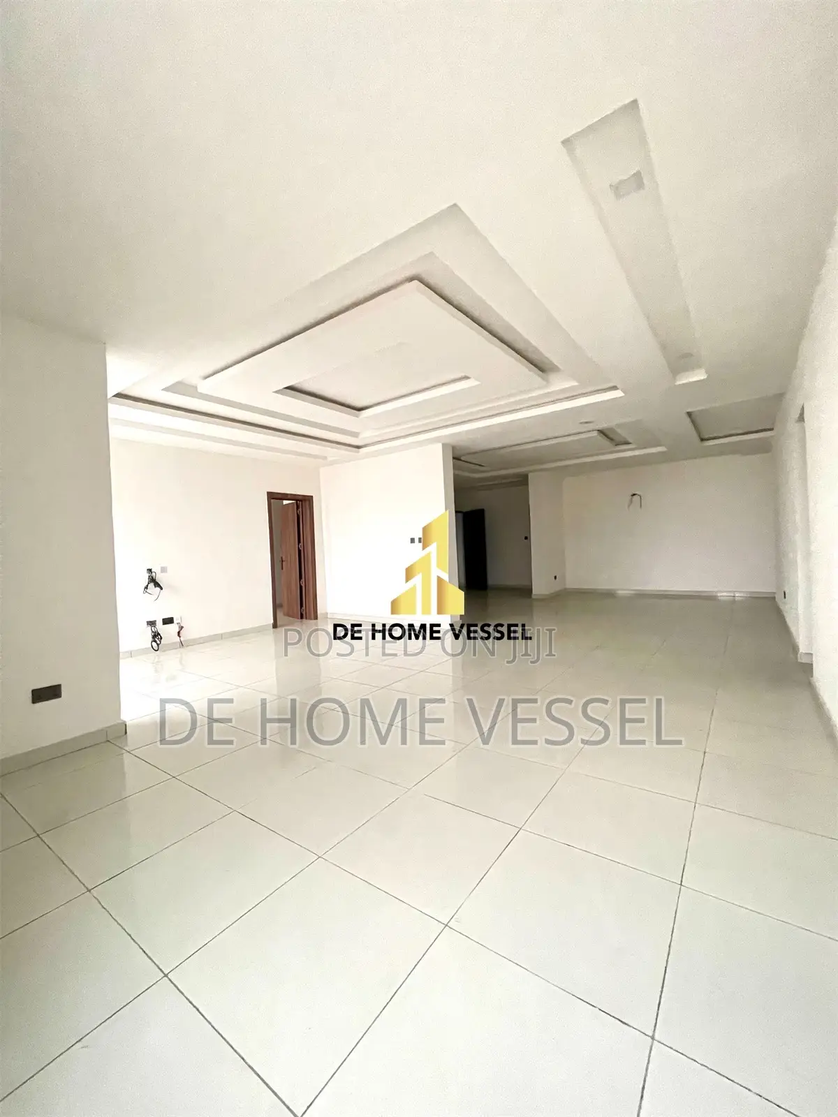 4bdrm Apartment in Lekki for sale