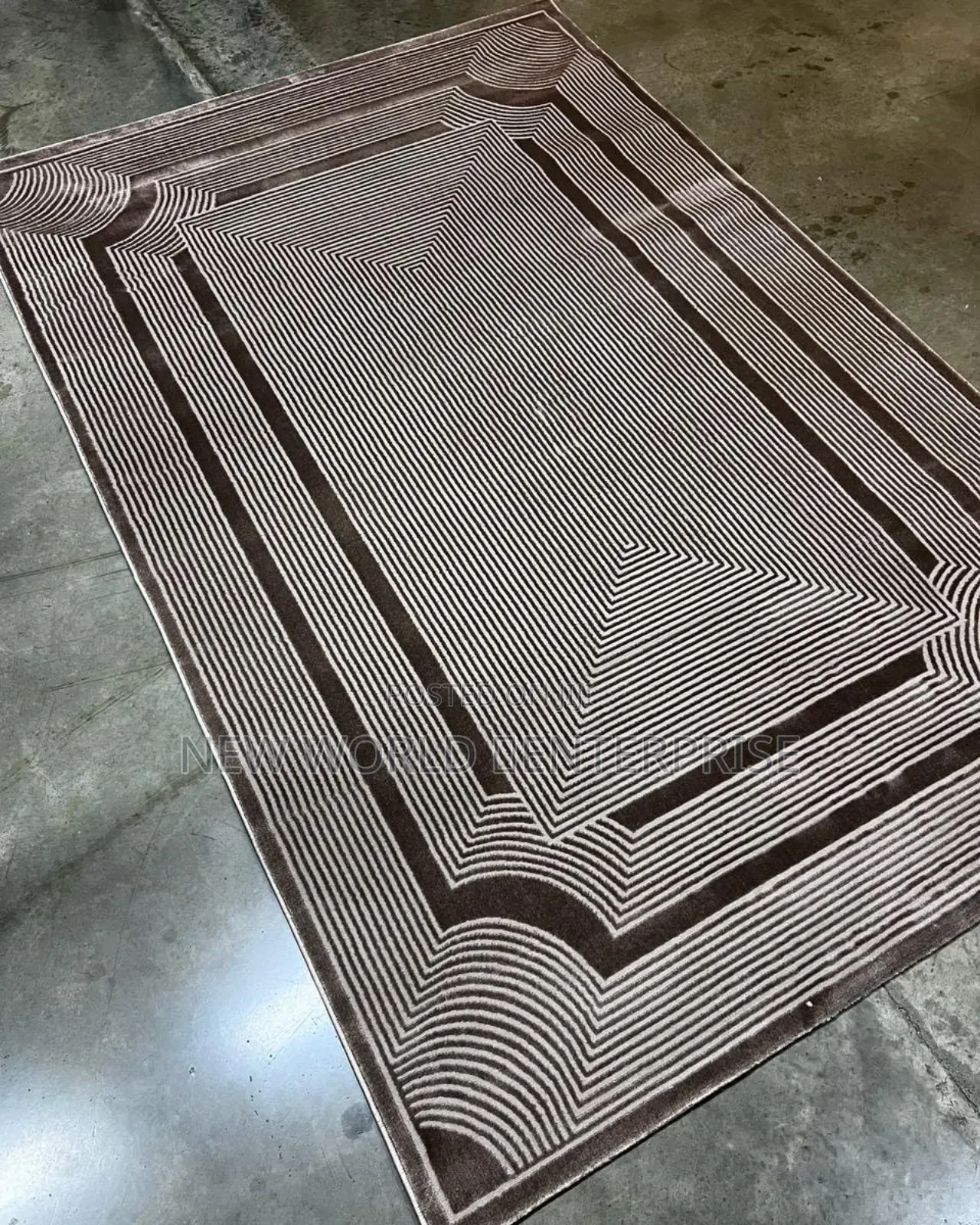 5by7 and 7by10 Feets Modern Turkish Persian Centre Rug