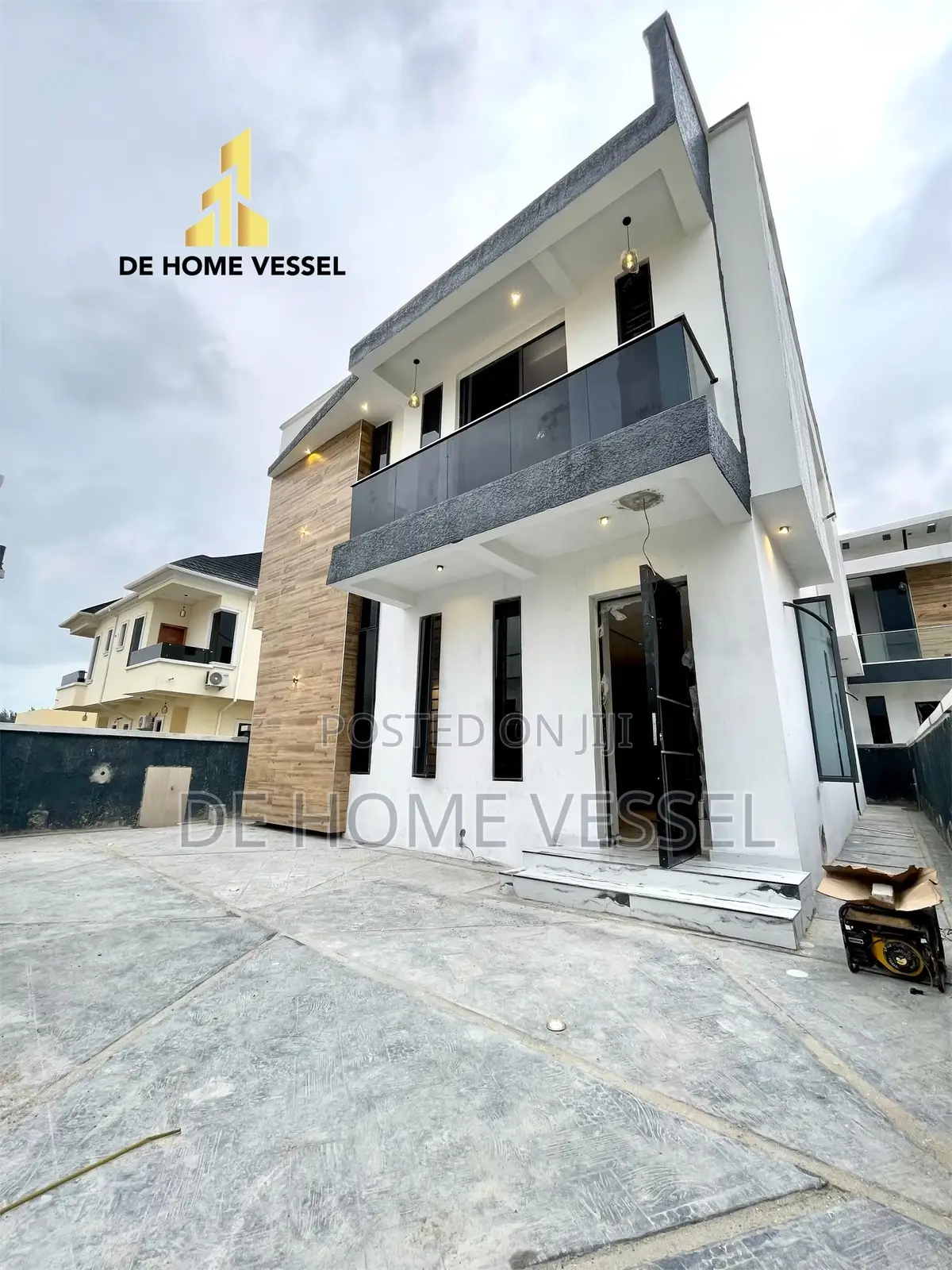 5bdrm Duplex in Lekki for sale