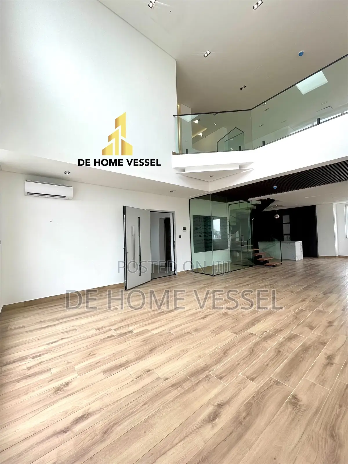 4bdrm Maisonette in Victoria Island for sale