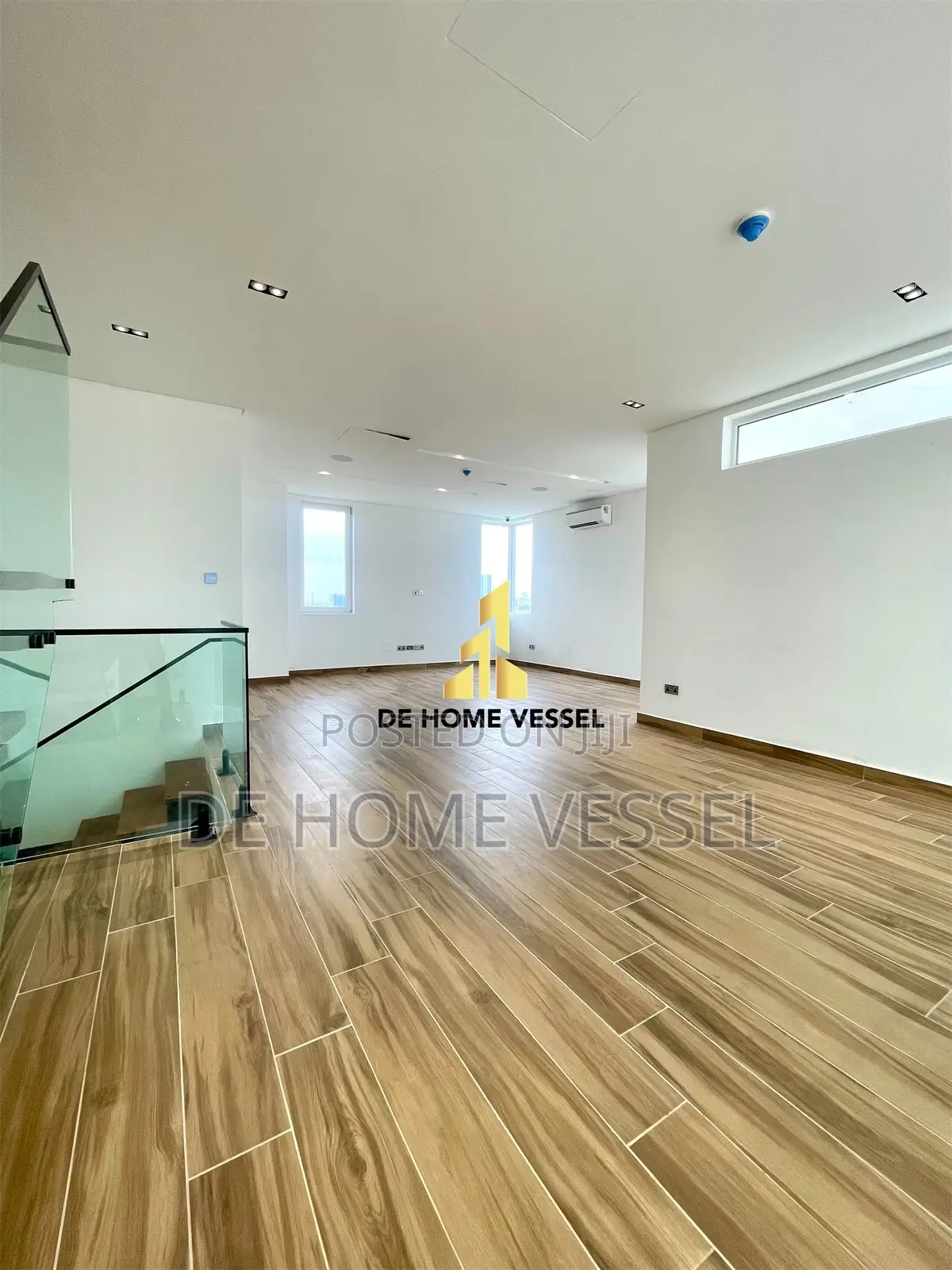 4bdrm Maisonette in Victoria Island for sale