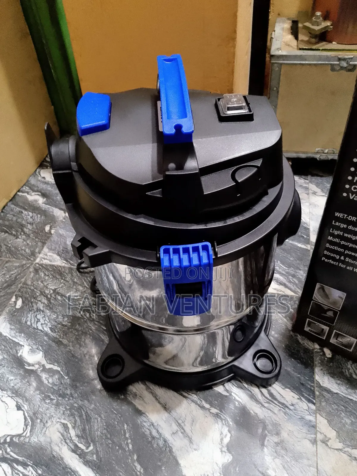 High Quality Vacuum Cleaner 20L Wet and Dry