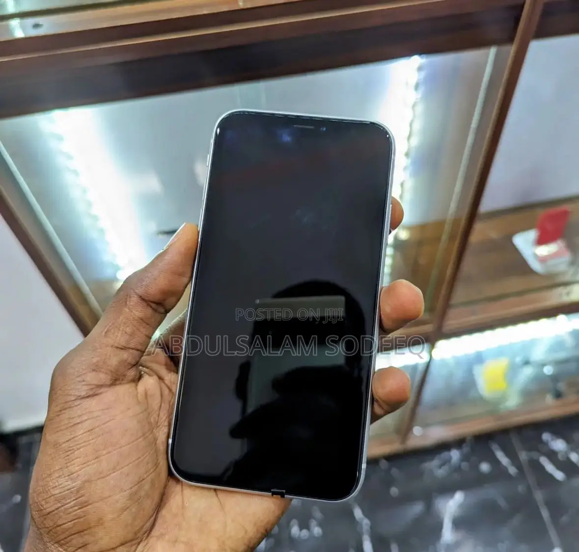 Apple iPhone XR 64 GB White