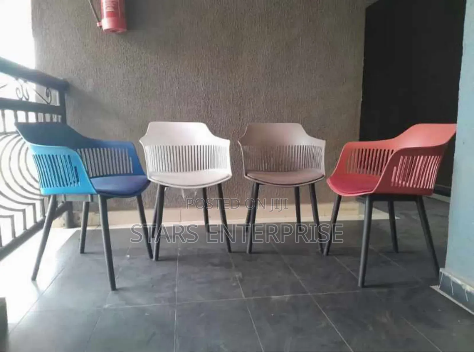 Plastic Restaurant Chair