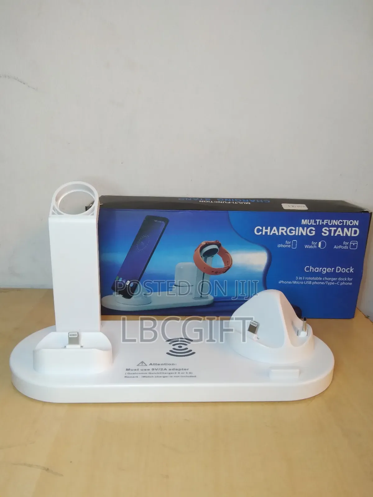 Exec Charging Stand With Wireless Surface (Wholesales Only