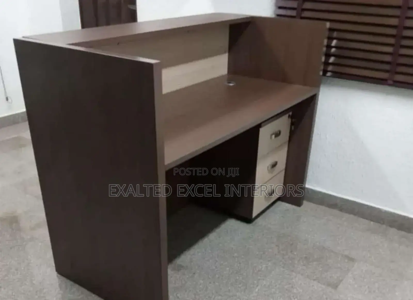 Receptionist Table Available in 1.2 1.4 Meter