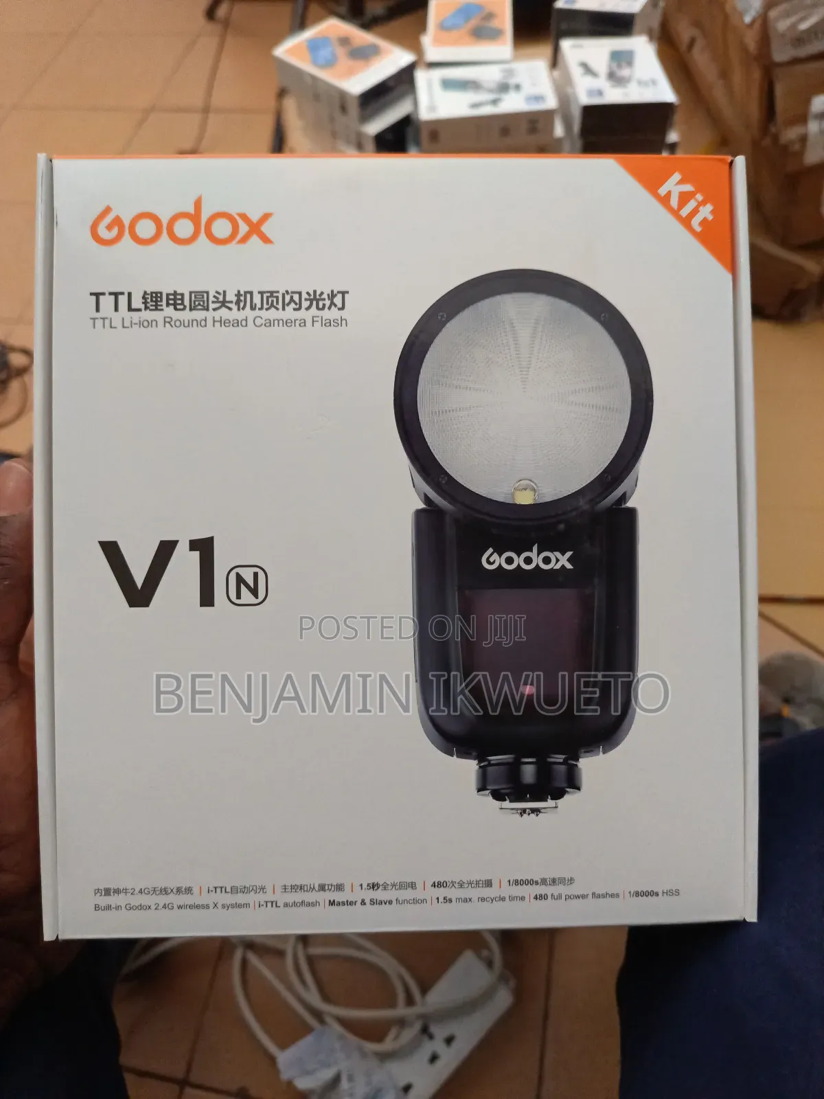 Godox V1 Flash Light