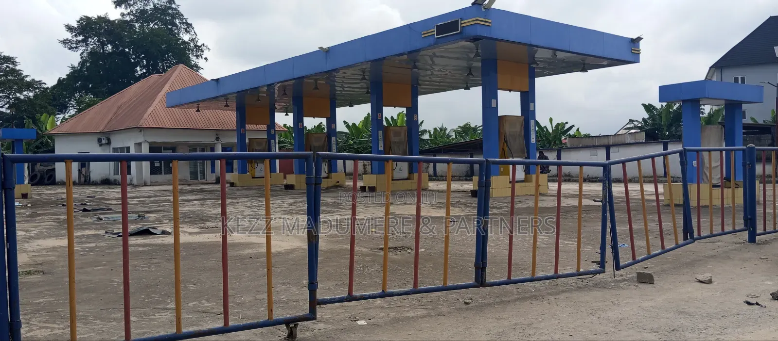 Functional Filling Station by Obirikwere Flyover for Sale
