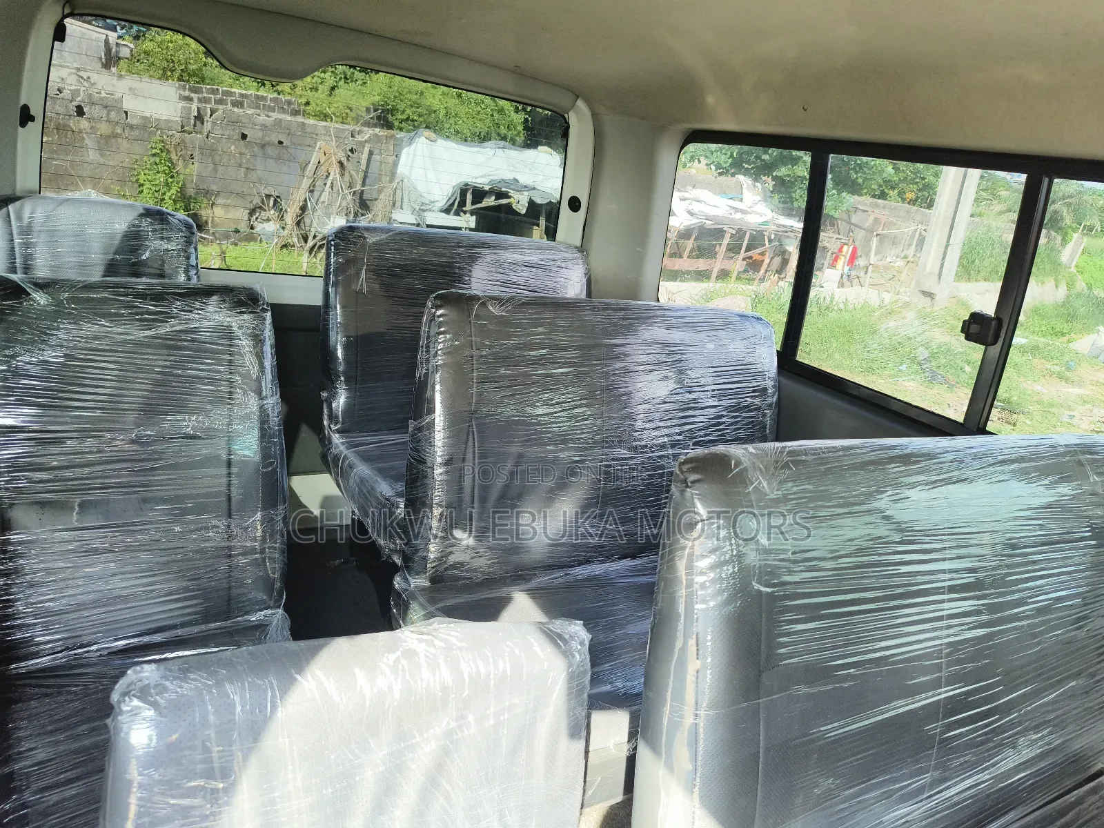 Toyota HiAce 2013 White
