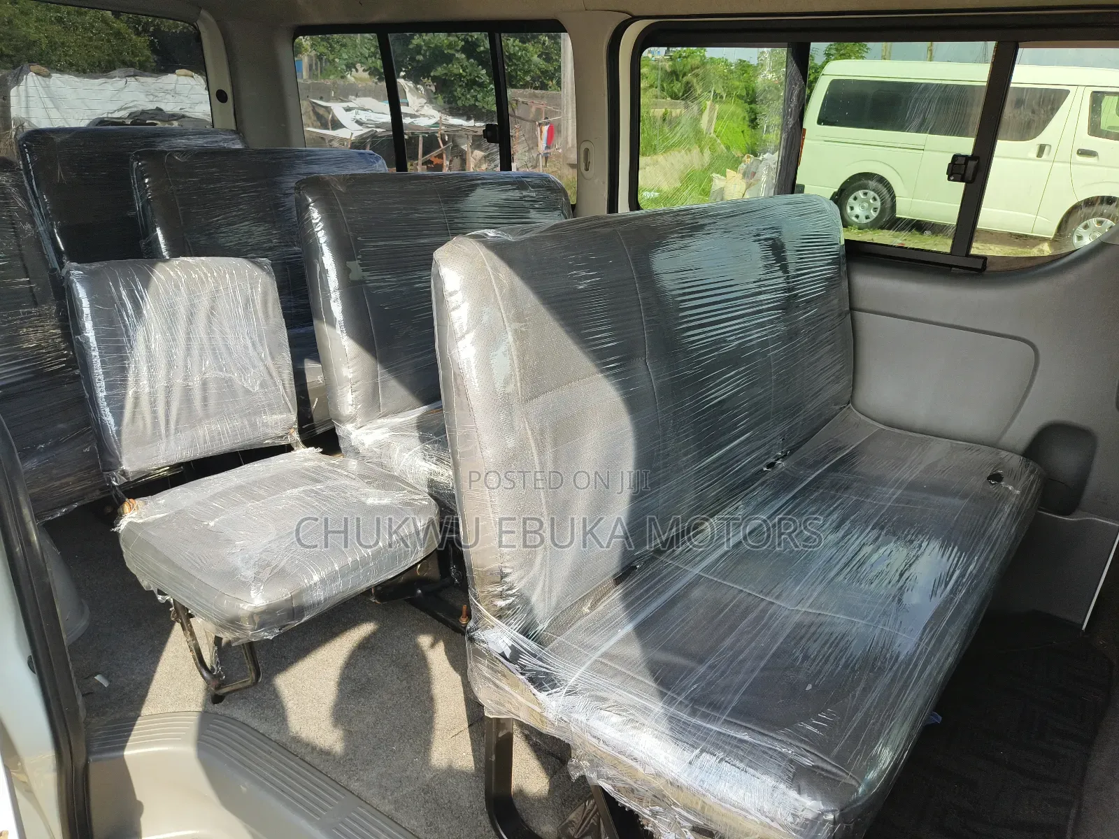Toyota HiAce 2013 White