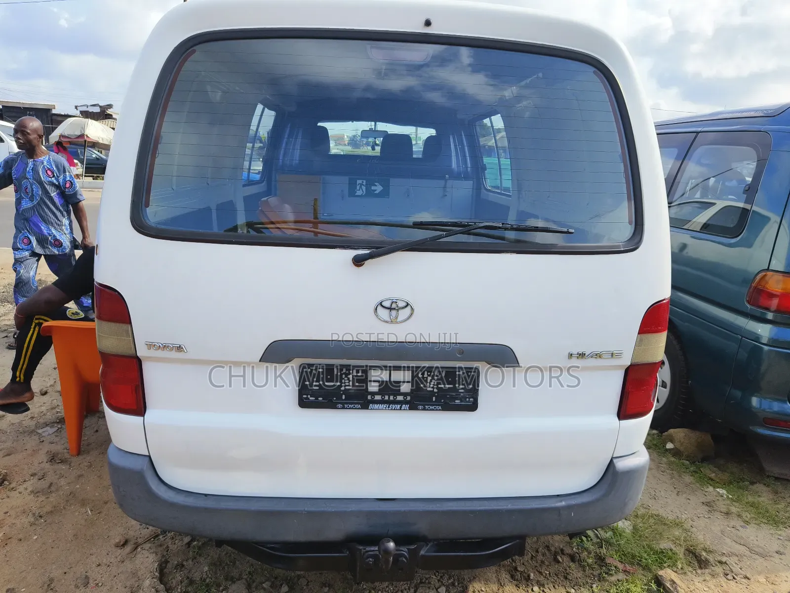 Toyota HiAce 2002 White