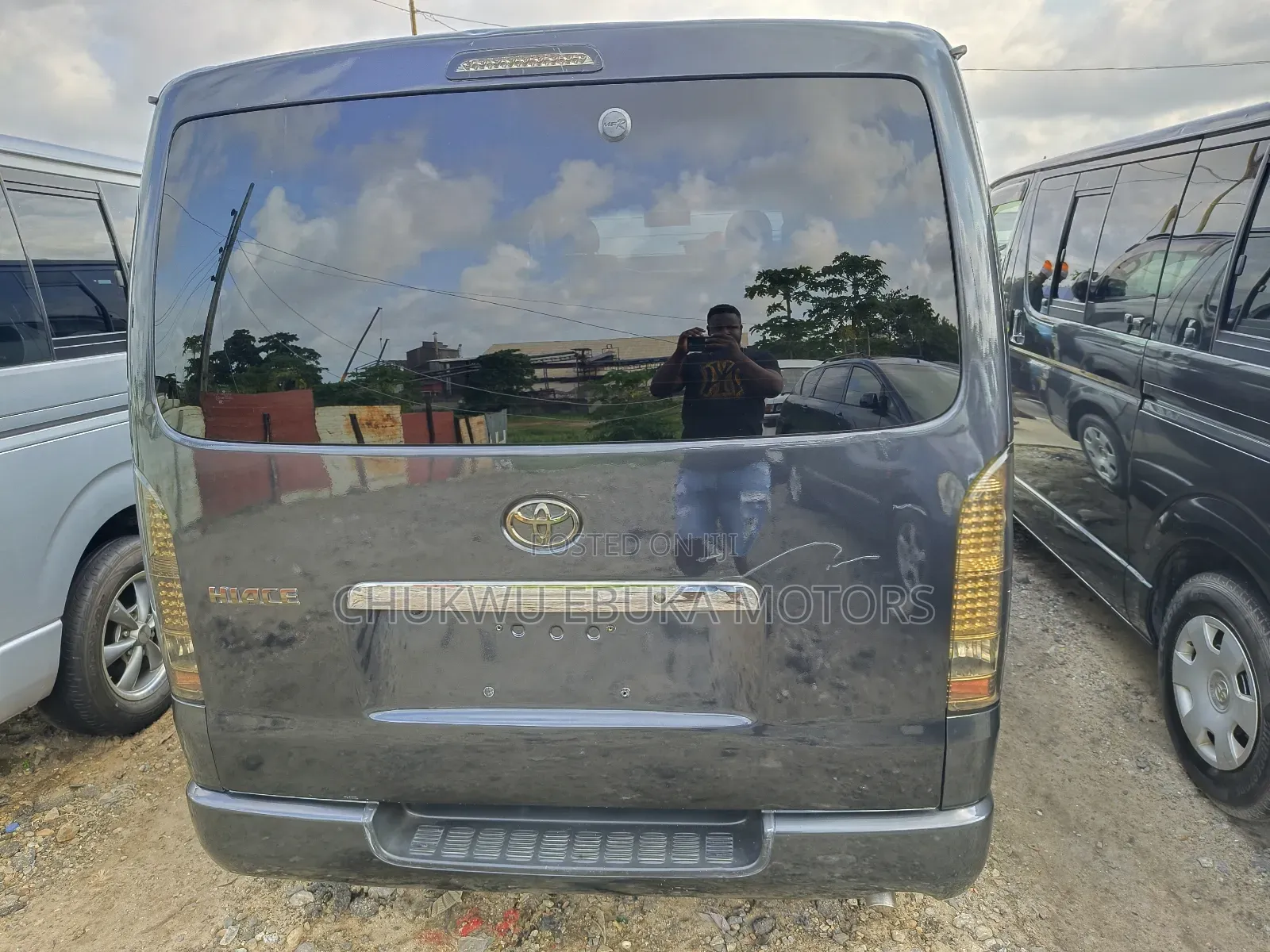 Toyota HiAce 2013 Grey