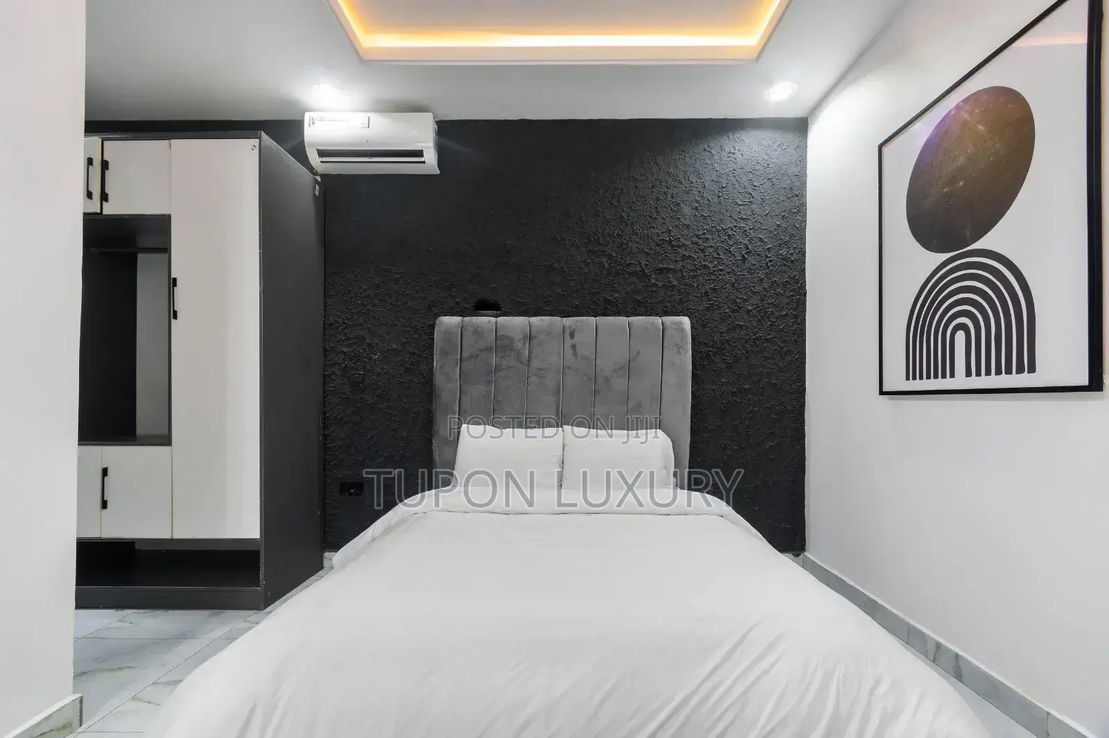 Luxury Furnished 2bed With Pool and Ps5 and a Balcony