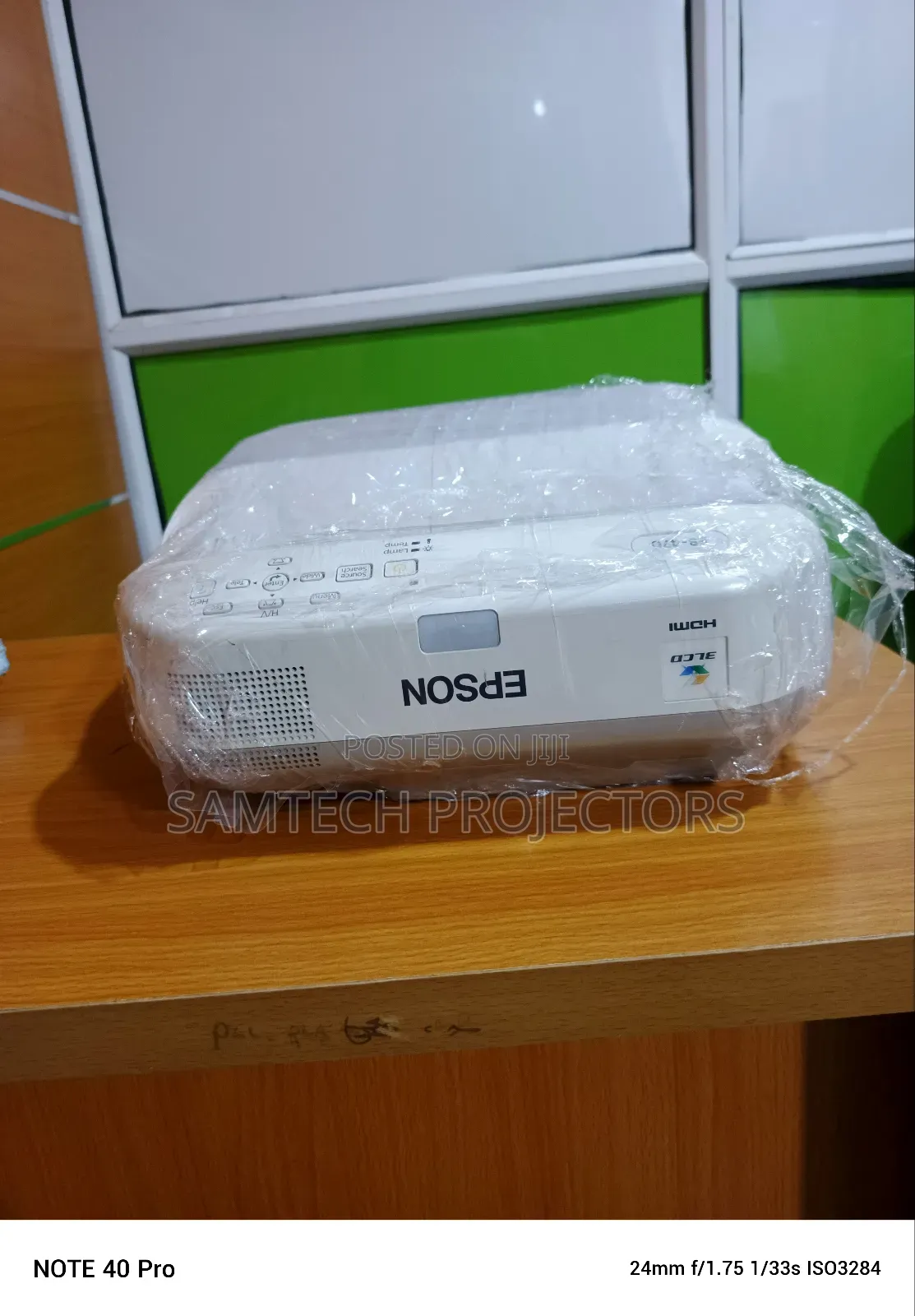 Ultra Short Throw Projector for Your Interactive Whiteboard