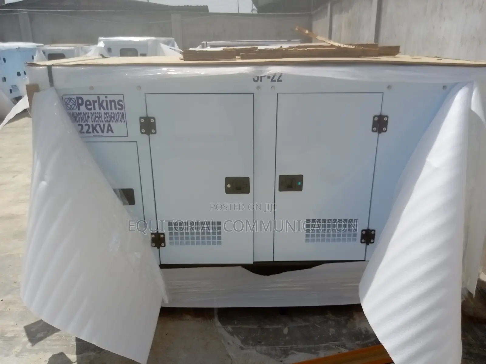 Top Pick 22kva Perkins Soundproof DIESEL Generator 