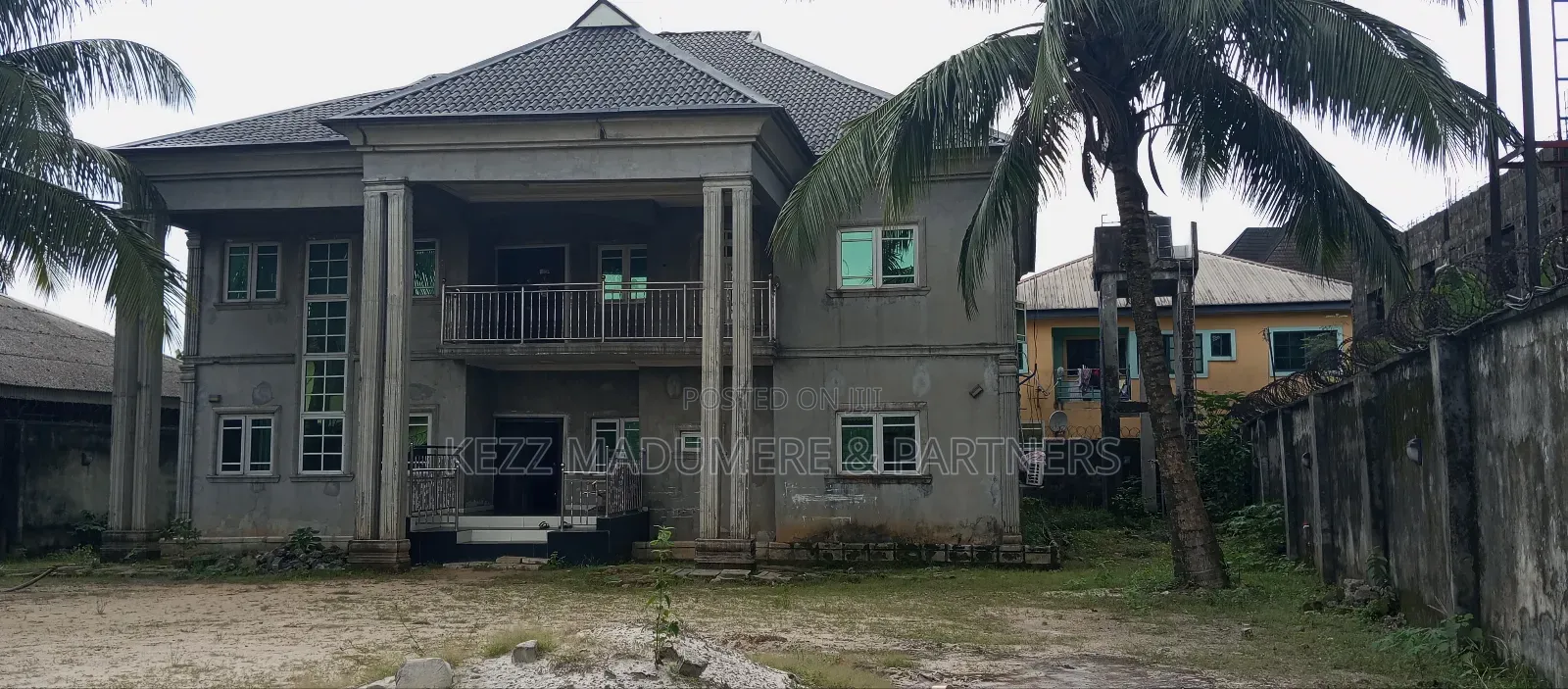 5bdrm Duplex in Rumuigbo , Port for sale