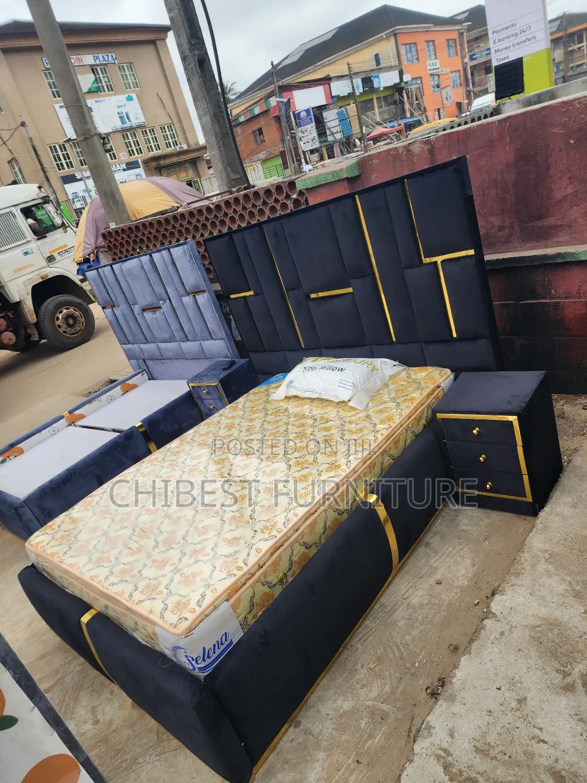 Quality 4.5by6 Upholstery Padded Bed Frame With One Bed Side