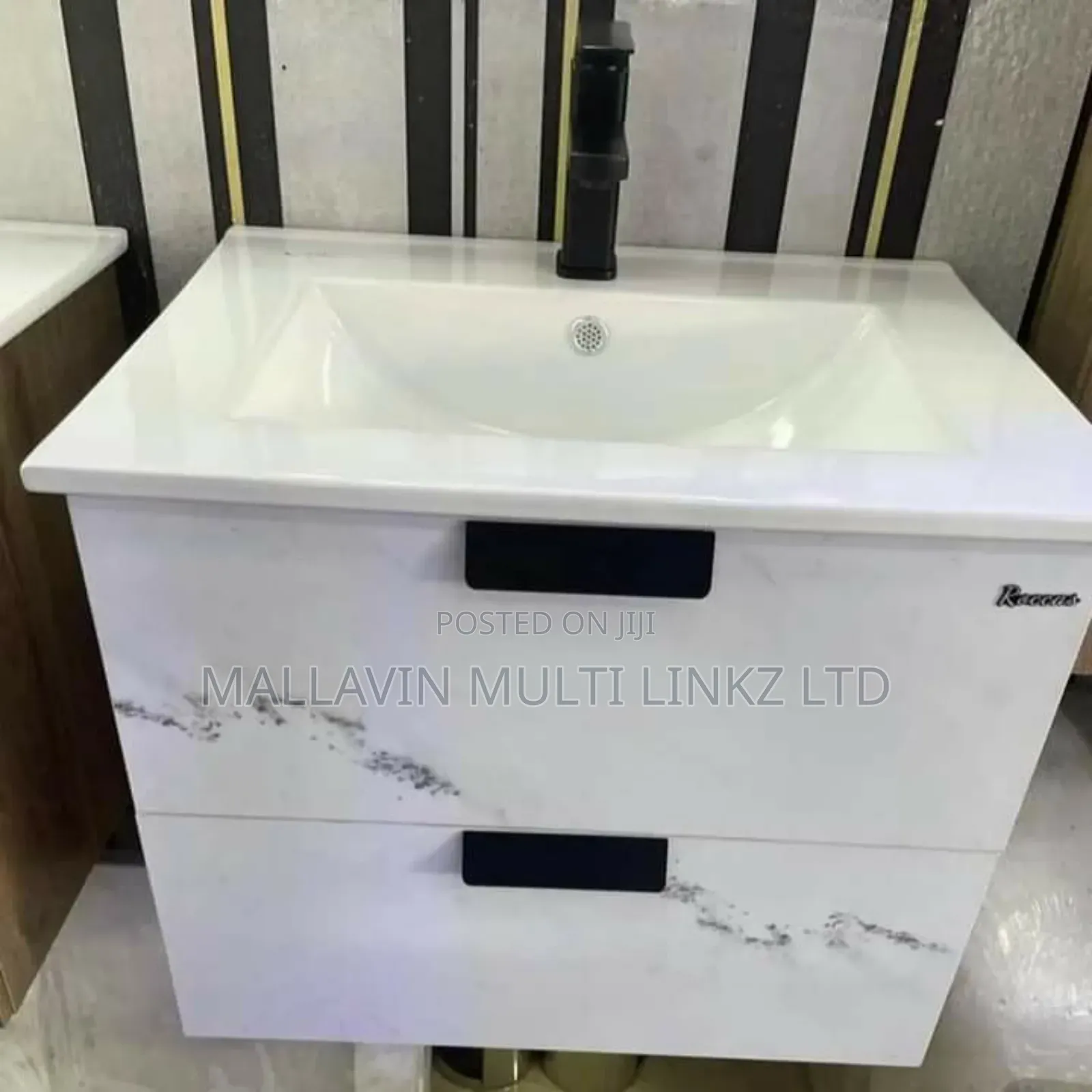 60cm Hanging Cabinet Basin