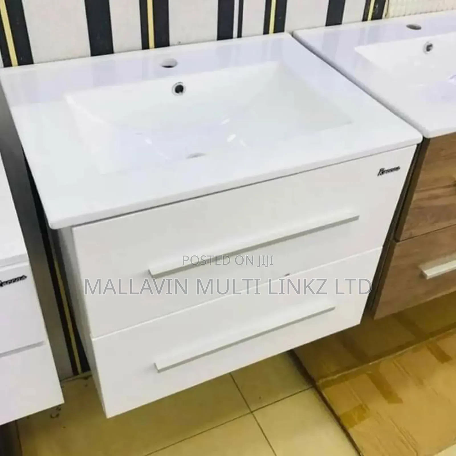 60cm Hanging Cabinet Basin