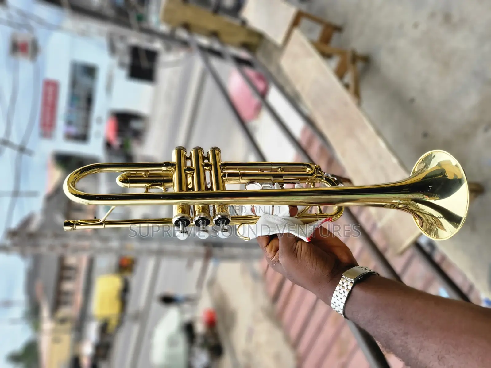 Gold Trumpet