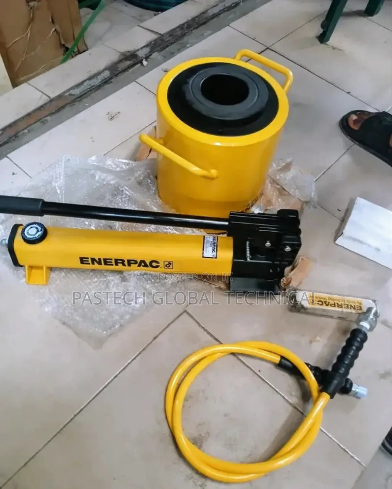 Enerpac Hydraulic Cylinder and Pump Sets