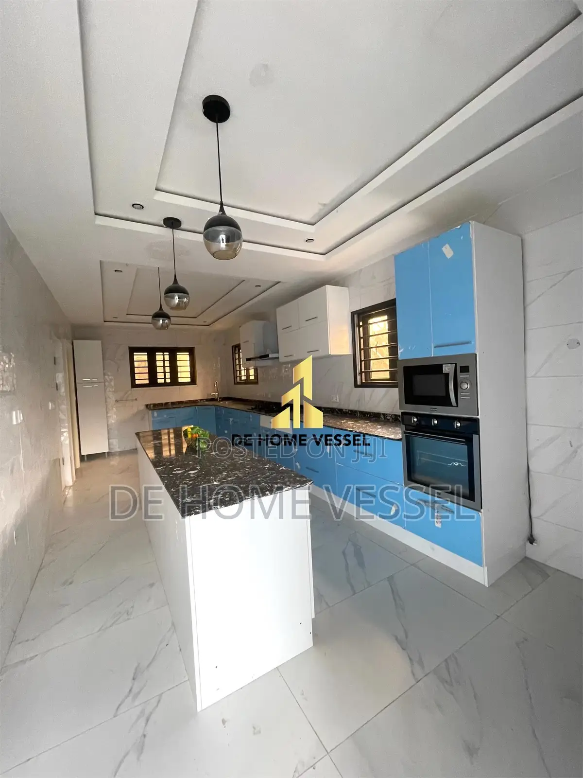 6bdrm Duplex in Lekki for sale