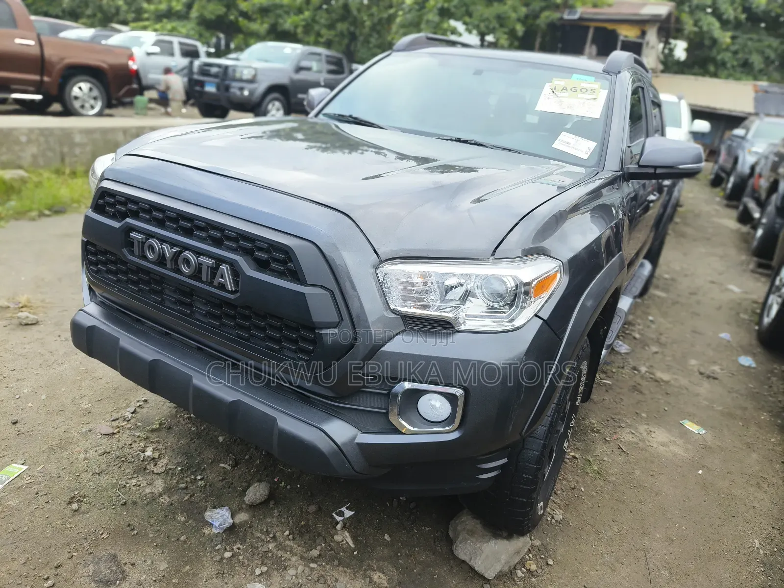 Toyota Tacoma SR5 2018 Gray