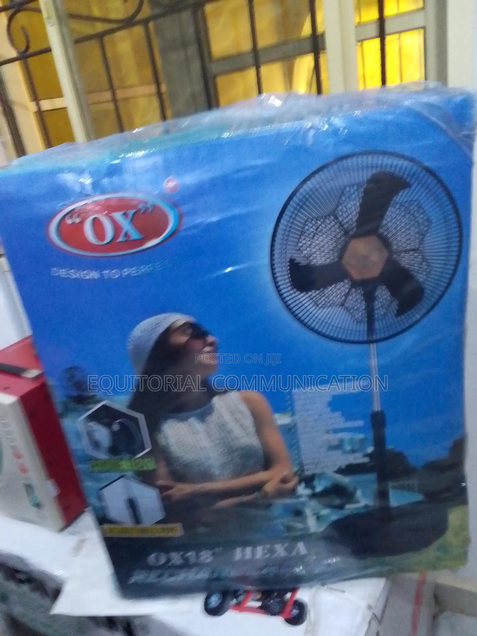 Ox Hexa 18" Rechargeable Standing Fan