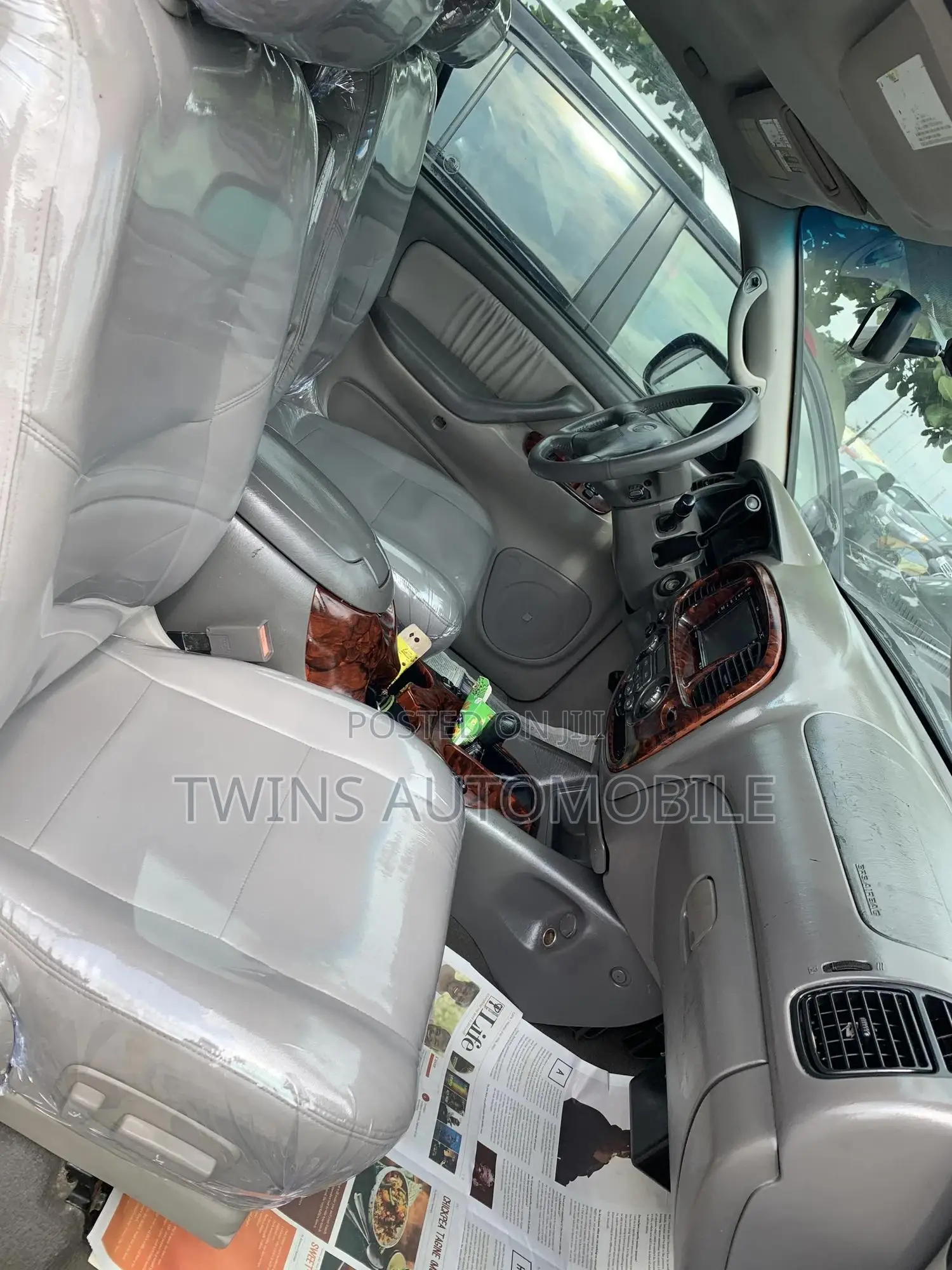 Toyota Sequoia 2004 Silver