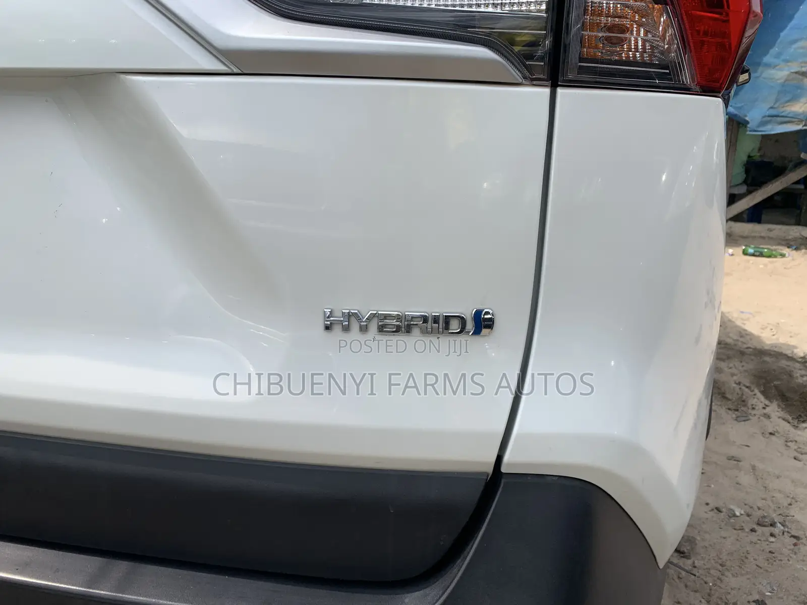 Toyota RAV4 2021 White