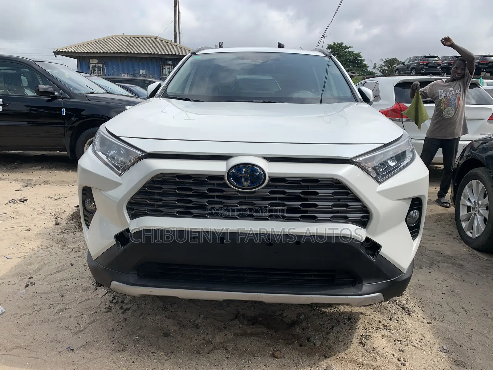Toyota RAV4 2021 White