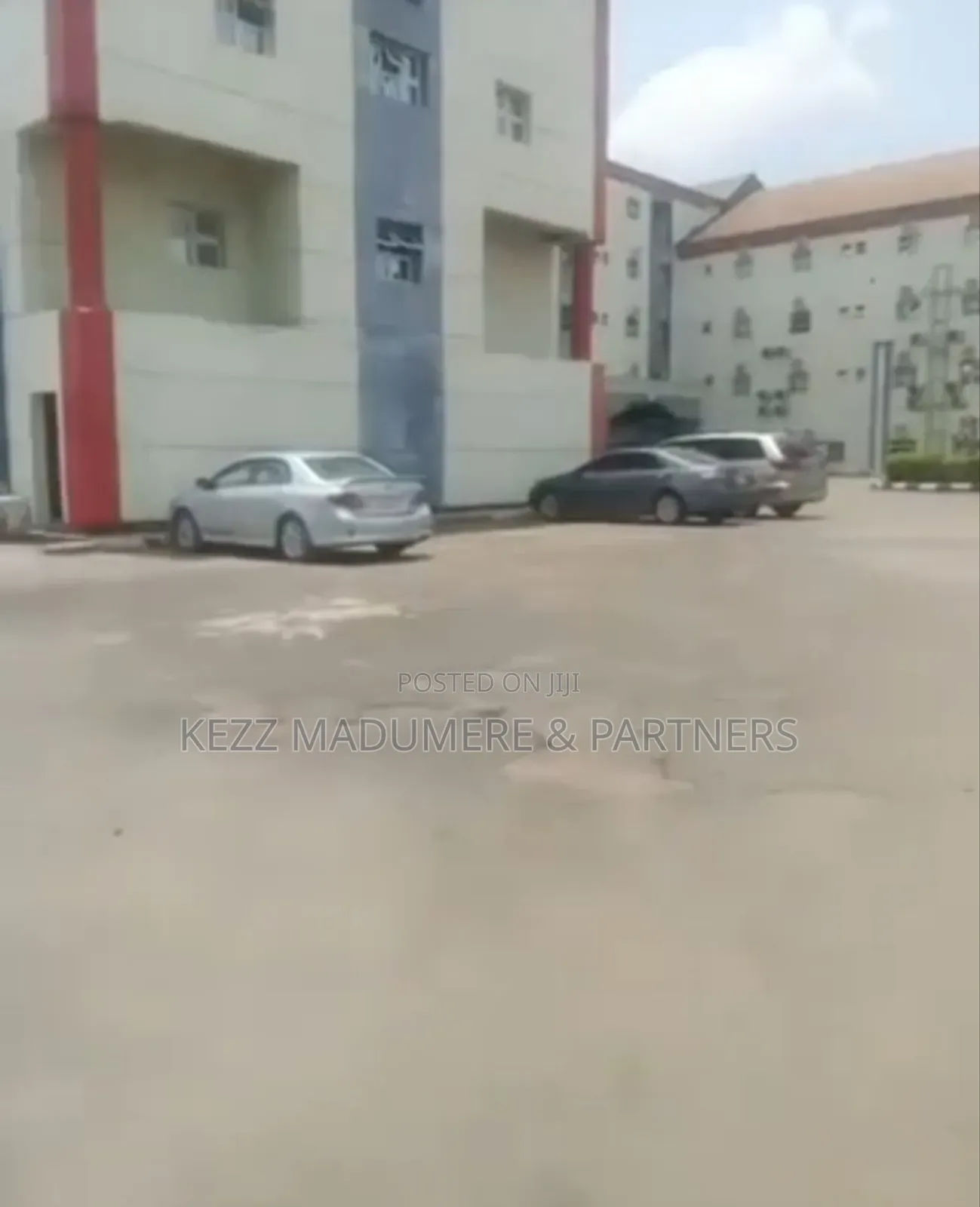 For Sale : Functional 135 Rooms Hotel
