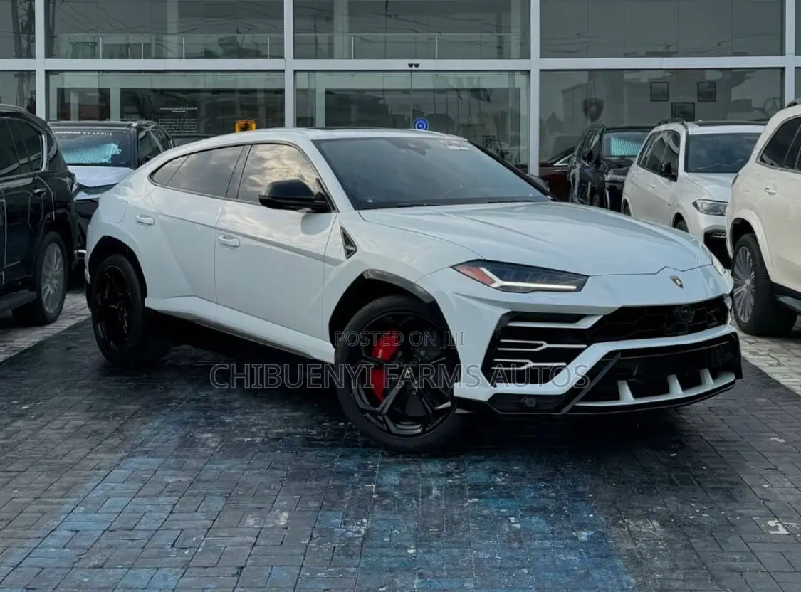 Lamborghini Urus 2023 White