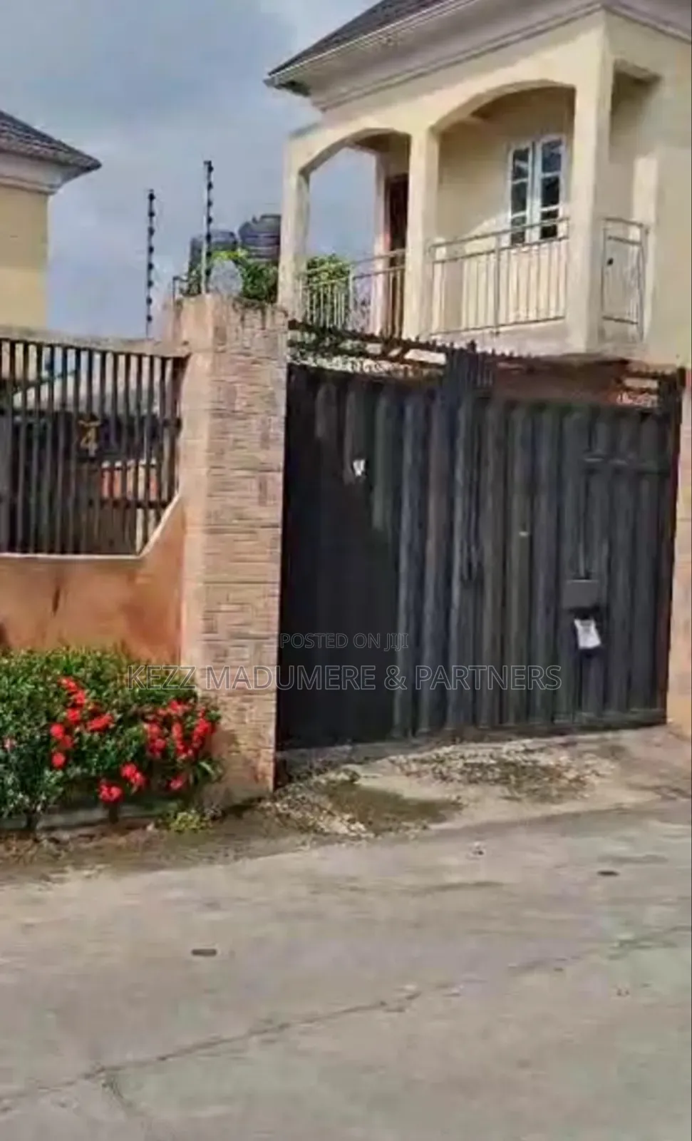 5bdrm Duplex in Inside An Estate ,, Port-Harcourt for sale