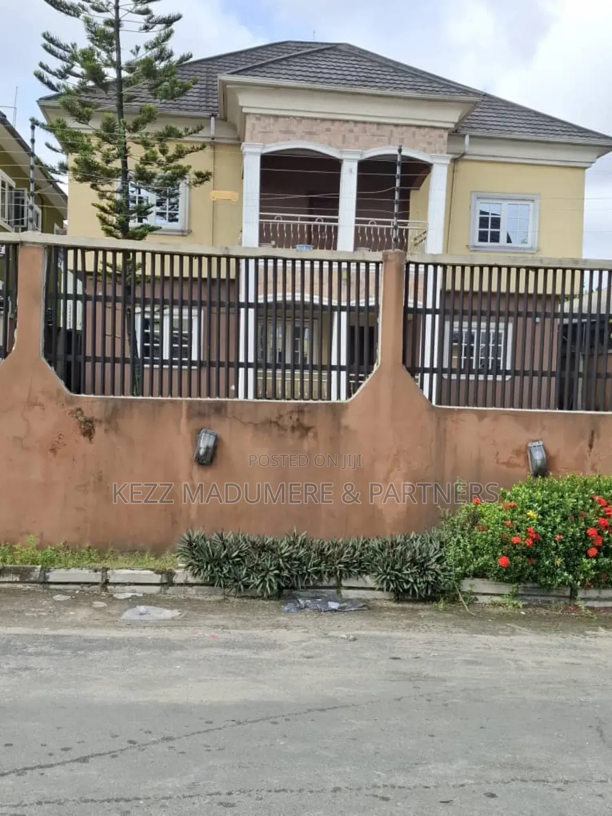 5bdrm Duplex in Inside An Estate ,, Port-Harcourt for sale