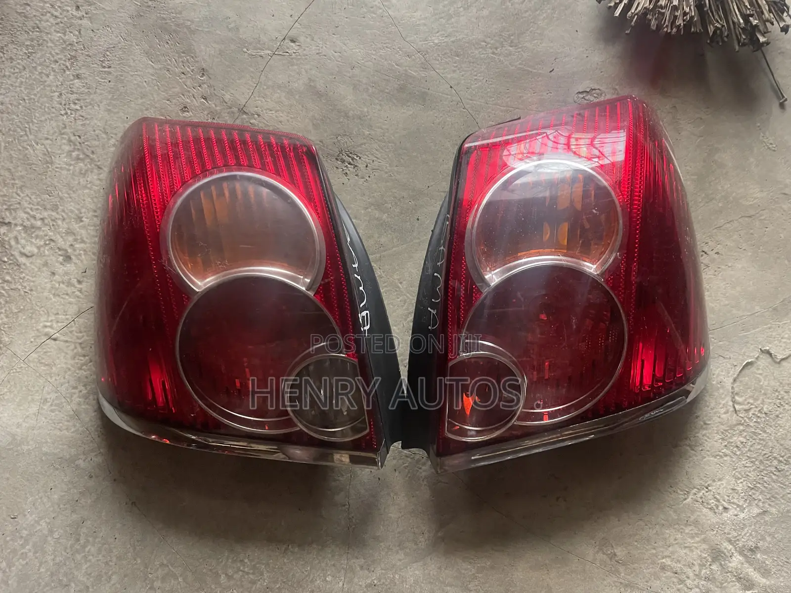 Taillights Avensis 2006 Lift Back